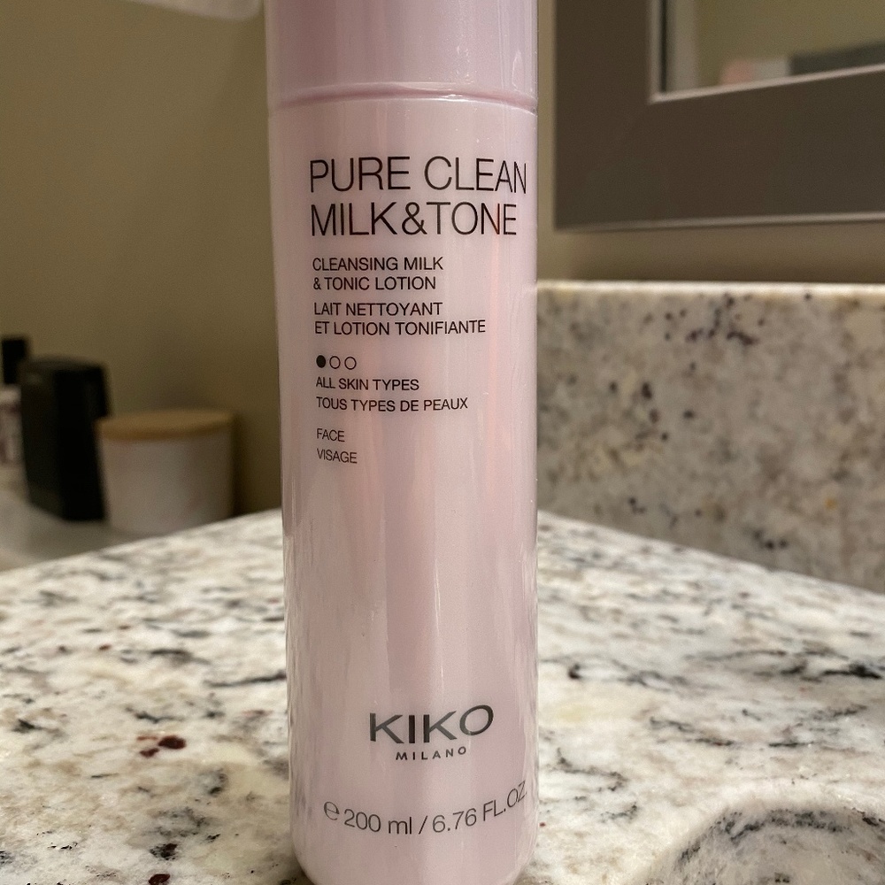 Pure Clean Milk & Tone